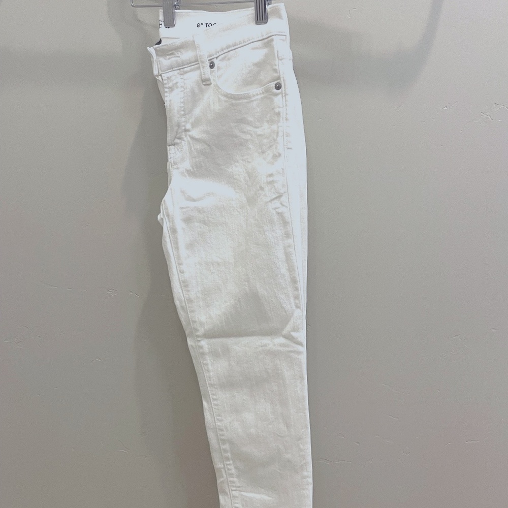 J.Crew 8” Toothpick White Skinny Jeans – Size 27